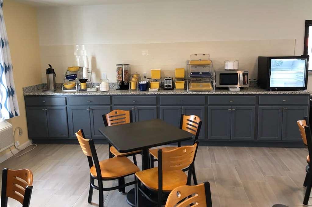 Days Inn By Wyndham Cape Carteret Near Emerald Isle Съоръжения снимка