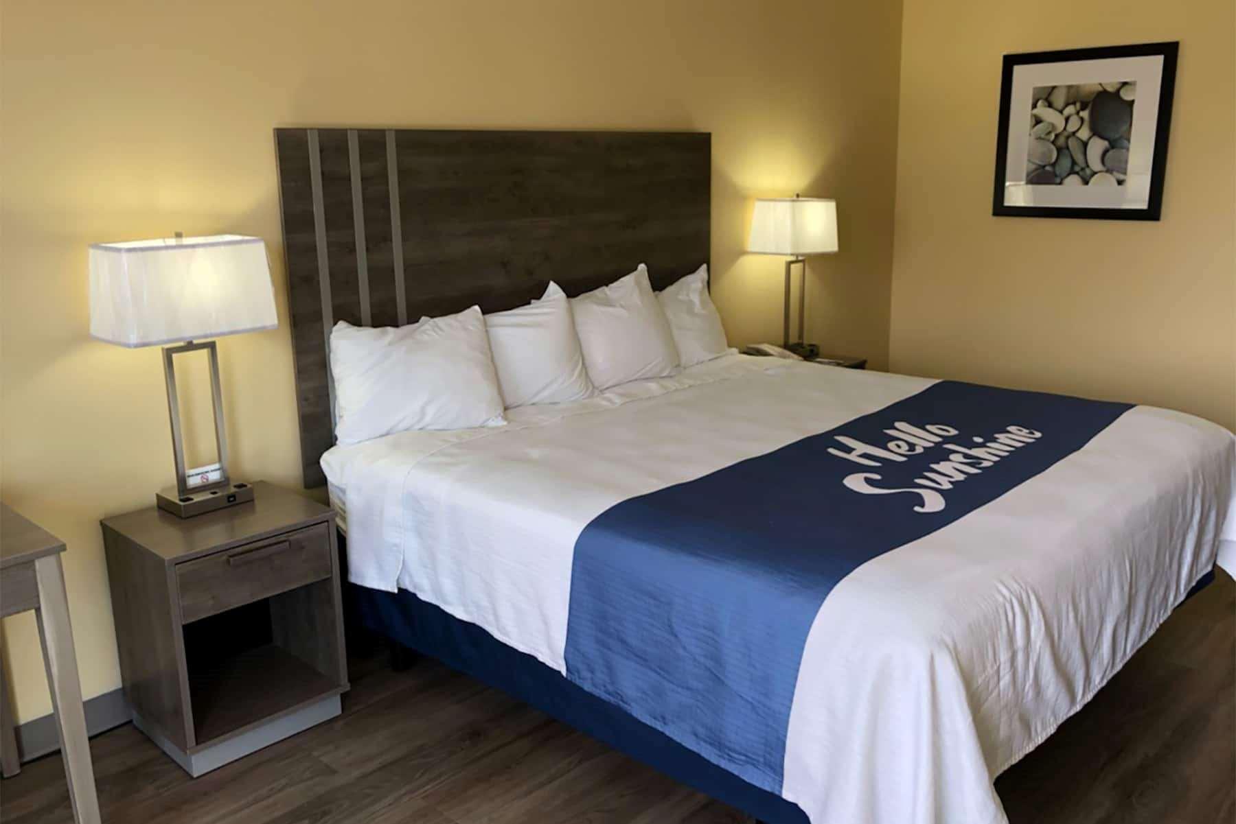Days Inn By Wyndham Cape Carteret Near Emerald Isle Екстериор снимка